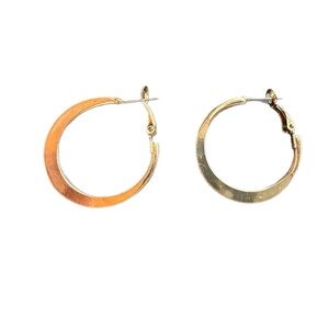 Elegant Gold Tone Hoop Earrings